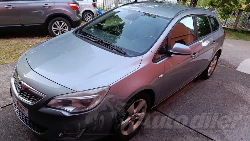 Opel - Astra - 1.7 CDTI