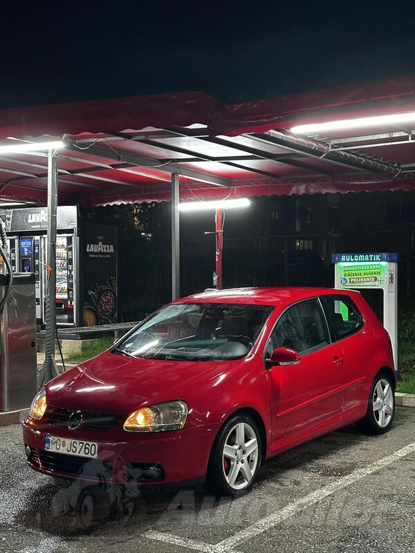 Volkswagen - Golf 5 - 2.0 TDI