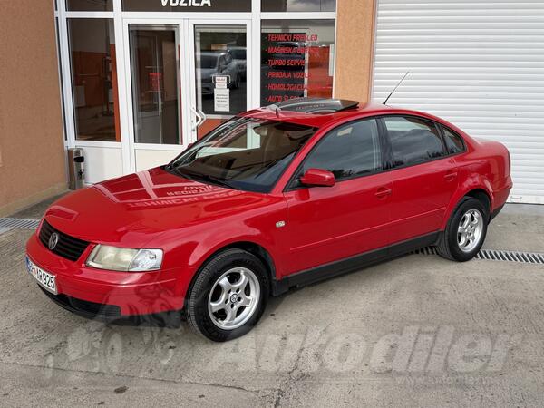 Volkswagen - Passat - 1.9 TDI LIFE