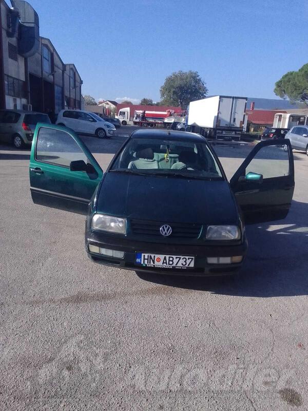 Volkswagen - Vento - 1.9 TD