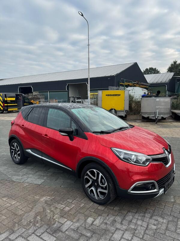 Renault - Captur - 1.5 DCI AUTOMATIK Hally Hansen