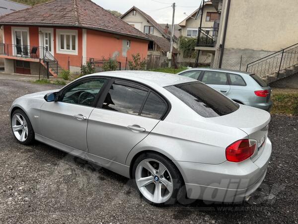 BMW - 320 - 2.0d