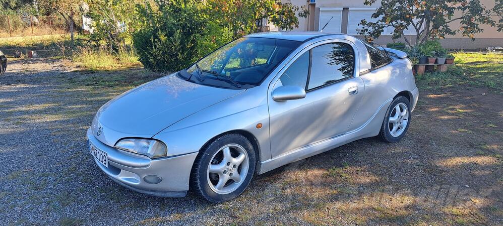 Opel - Tigra - 1.6 benzin