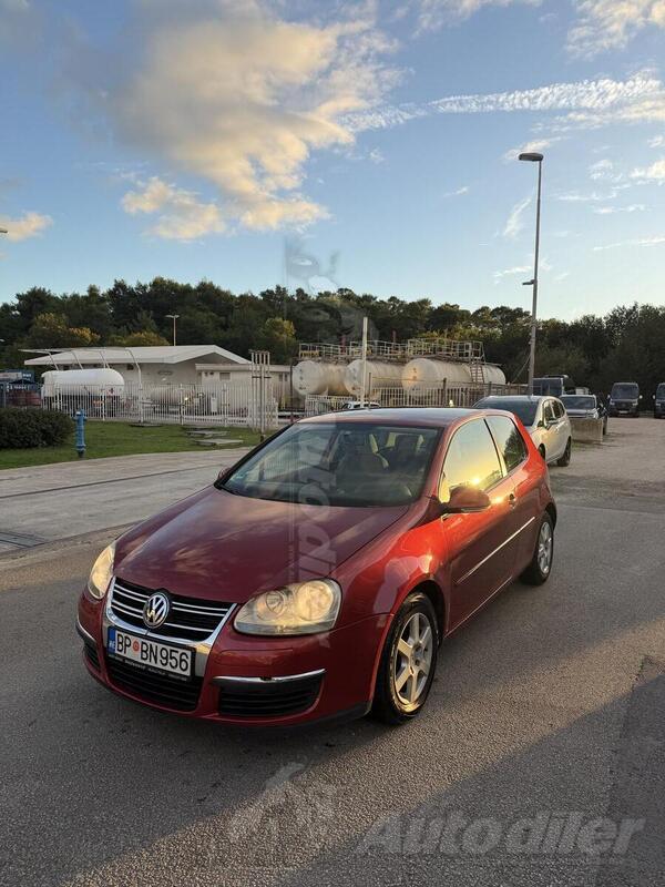 Volkswagen - Golf 5 - 1.9 TDI