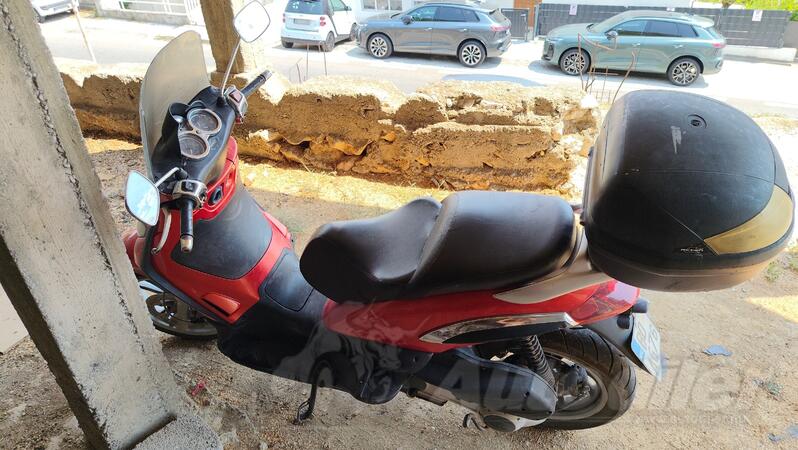 Piaggio - Beverly