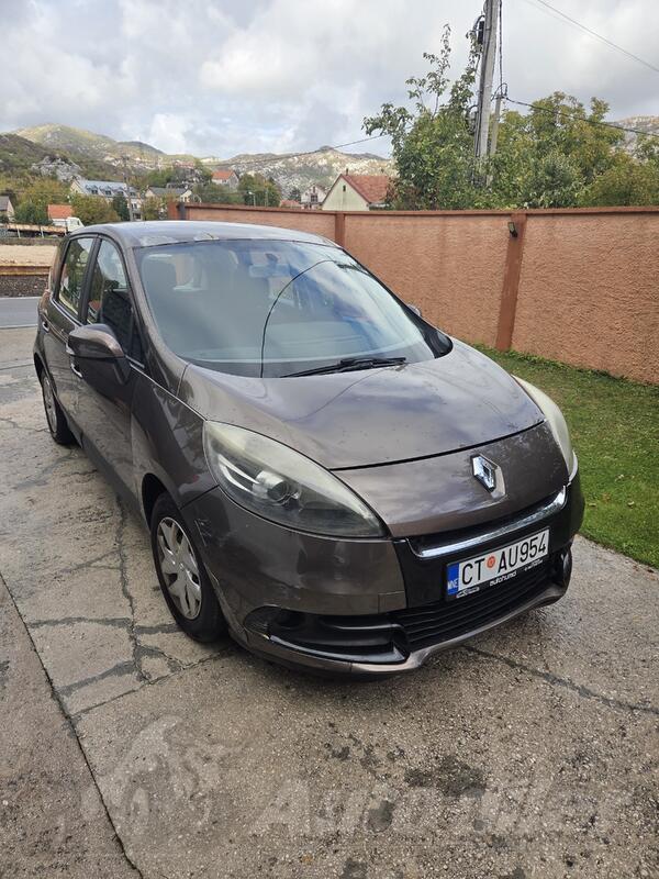 Renault - Scenic - 1.5 dci