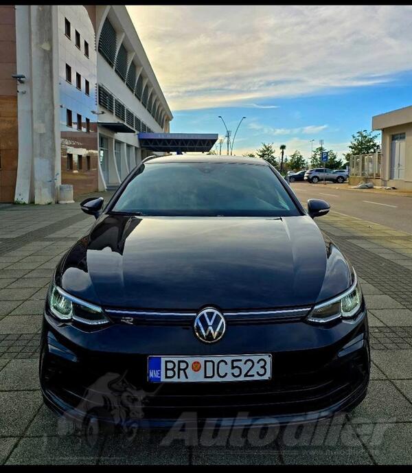 Volkswagen - Golf 8 - Golf 8 R line