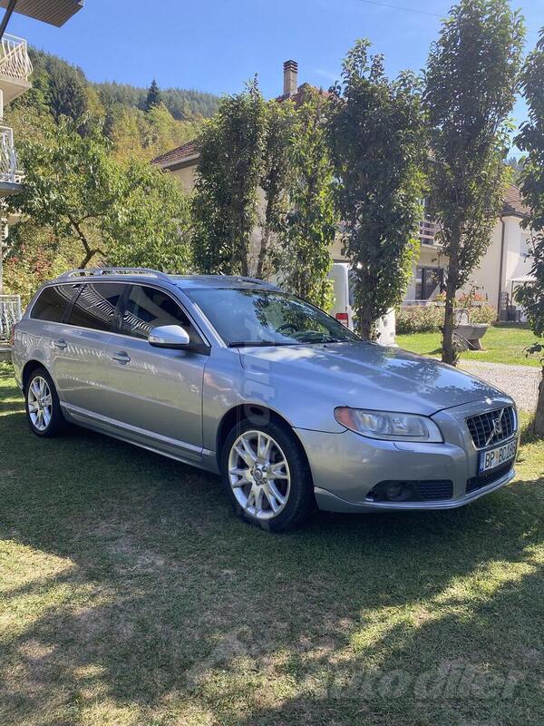 Volvo - V70 - 2.4 D5