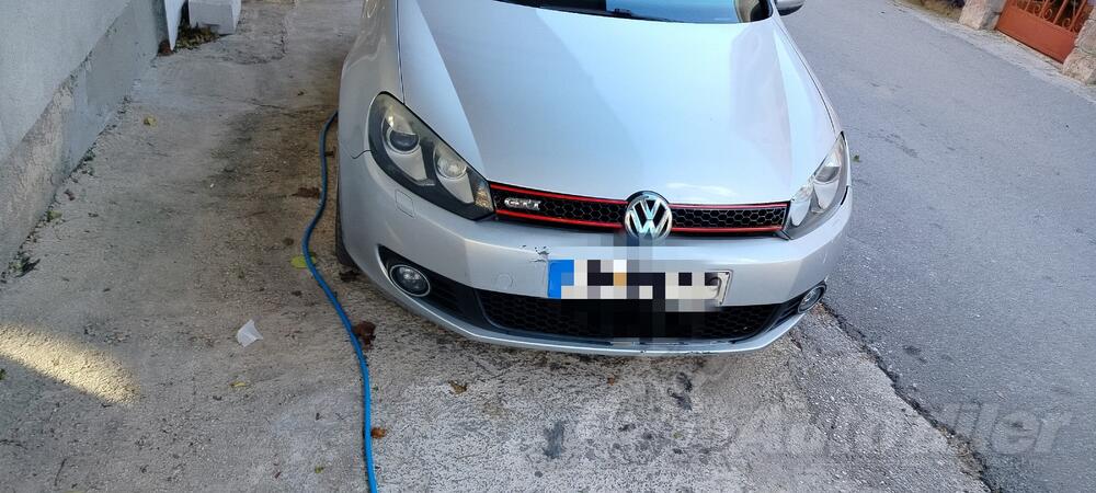 Branik za Golf 6 god. 2010