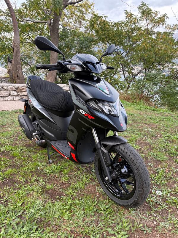 Aprilia - SR 125