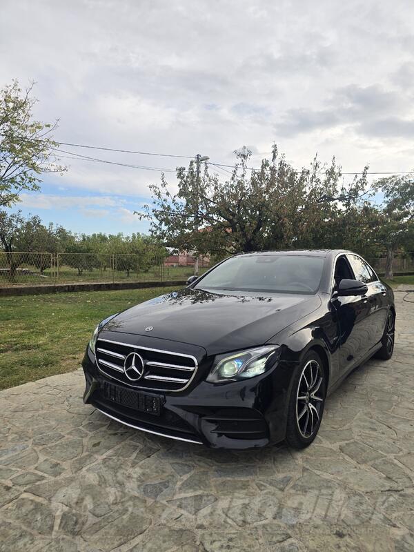 Mercedes Benz - E 220 - 2.0