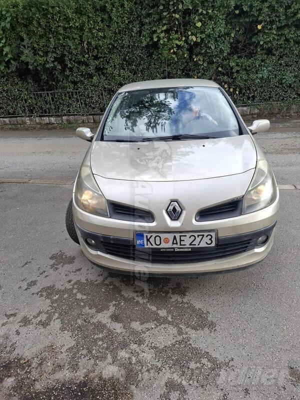 Renault - Clio - 1.5 DCI