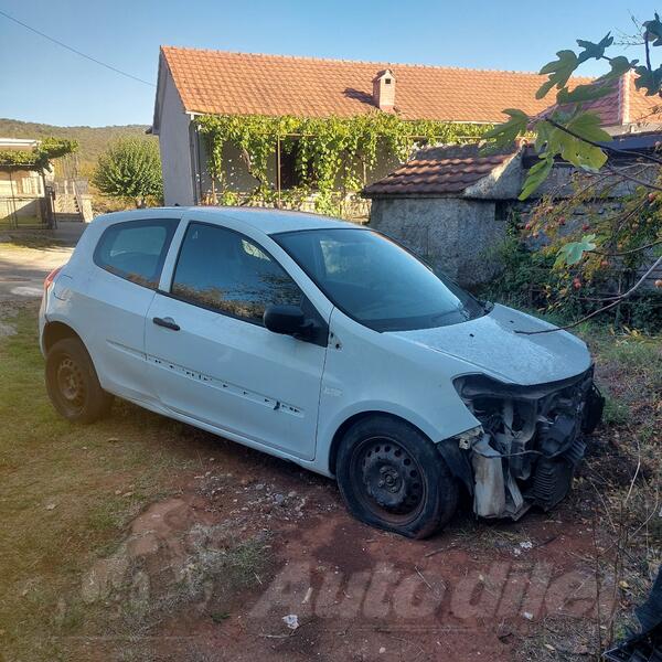 U djelovima Renault - Clio 15 dci