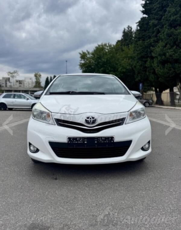 Toyota - Yaris - 1.0