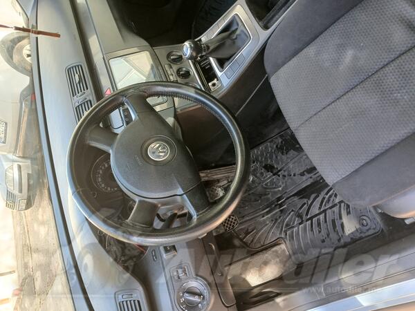Volkswagen - Passat B6 - 1.9