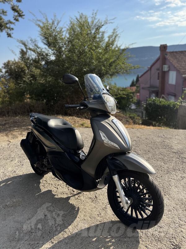 Piaggio - Beverly
