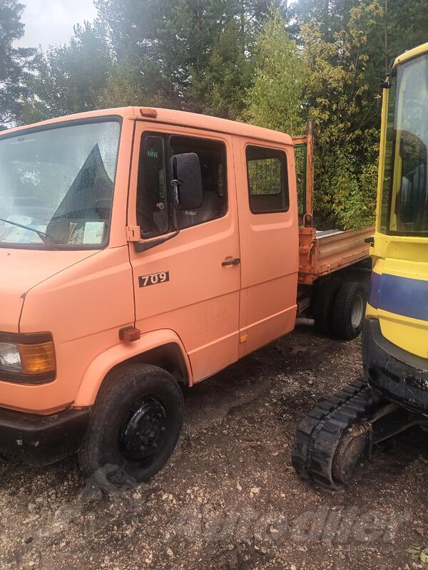 Mercedes Benz - 709 kiper