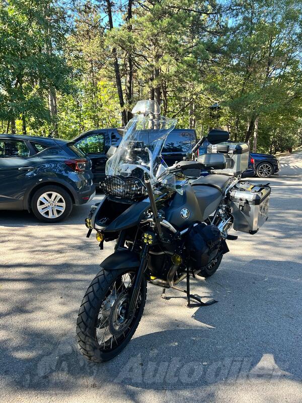 BMW - R1200 ADVENTURE