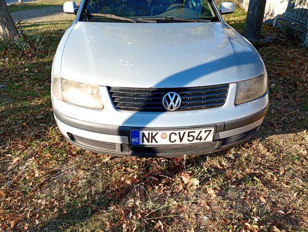 Volkswagen - Passat