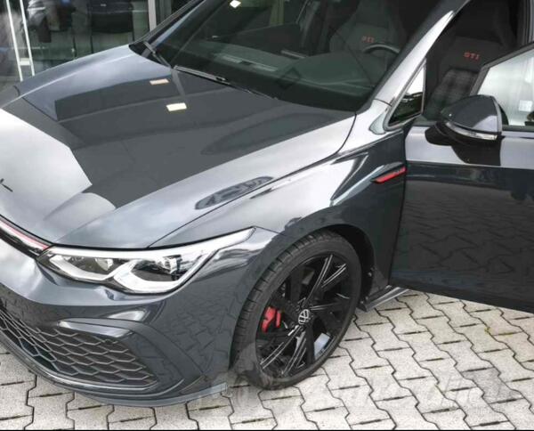 Volkswagen - Golf 8 - GTI
