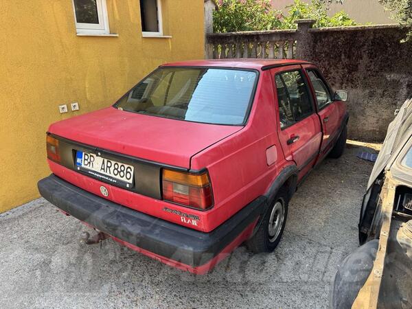 U djelovima Volkswagen - Jetta 1.6 dizel