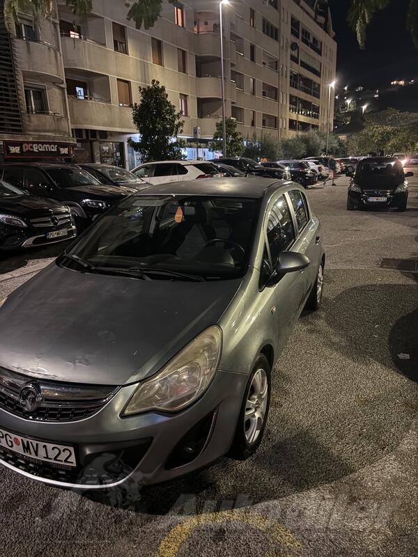 Opel - Corsa - 1229