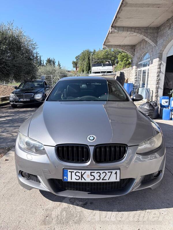 BMW - 330 - 3.0 d