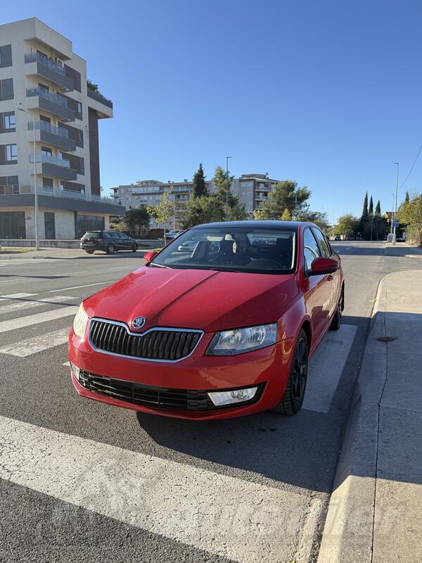 Škoda - Octavia - 1.6