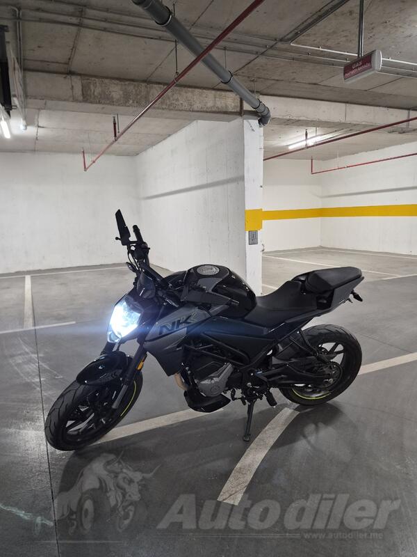 CFMoto - 300NK