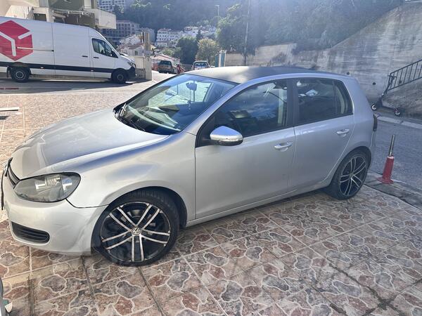 Volkswagen - Golf 6 - 2.0 tdi