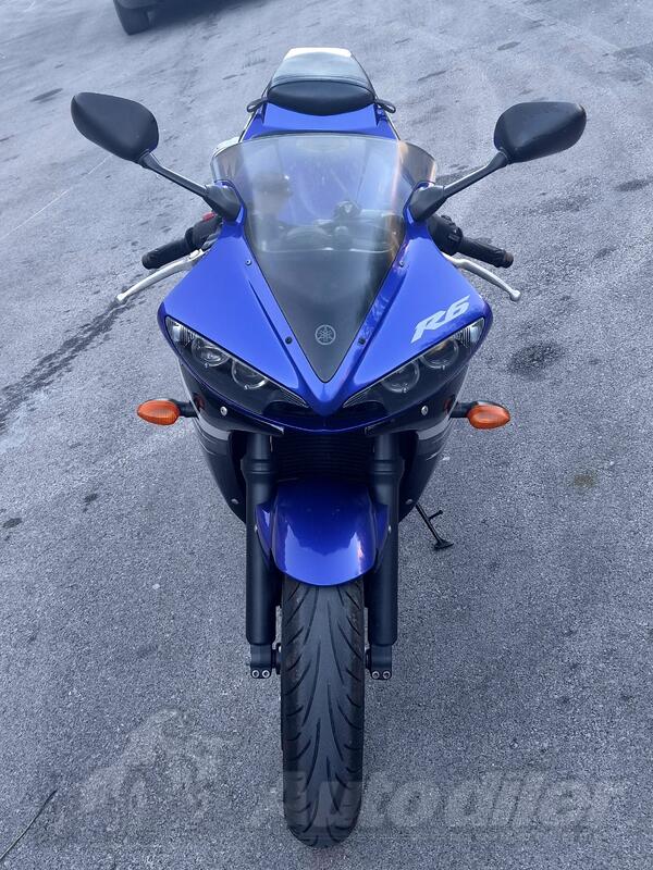 Yamaha - r6