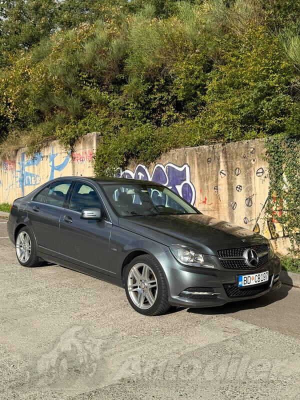 Mercedes Benz - C 180 - 2.2