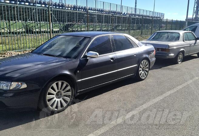 Audi - S8 - 4.2