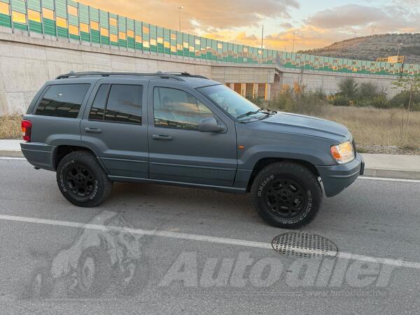 Jeep - Grand Cherokee