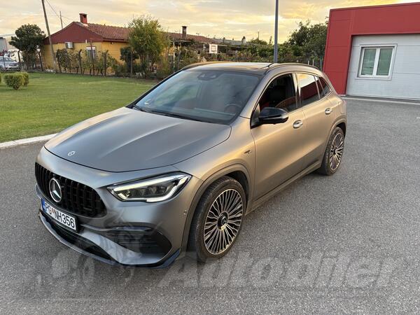 Mercedes Benz - GLA 220 - AMG 4 Matic Edition 1