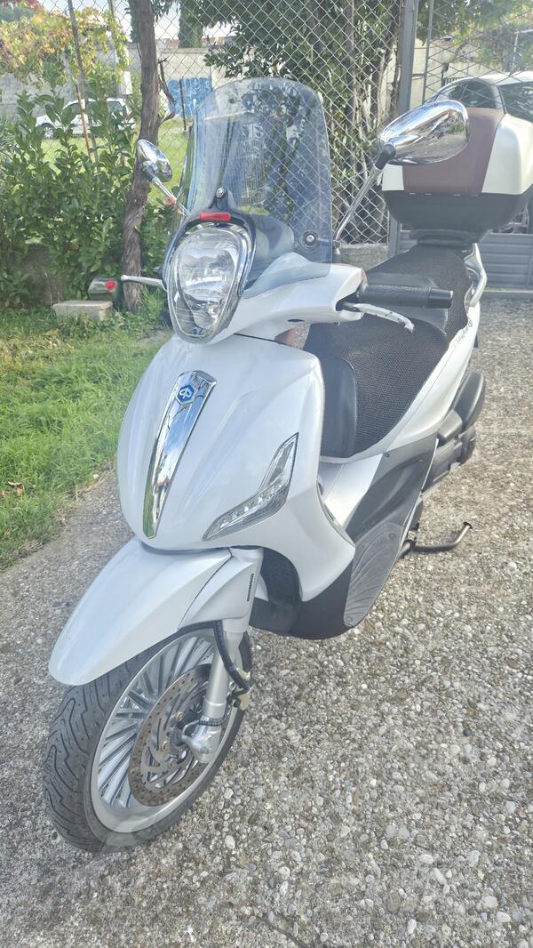 Piaggio - Beverly