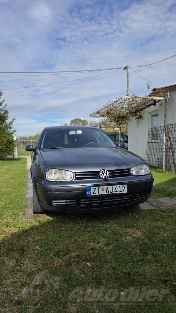 Volkswagen - Golf 4 - 1.6 16V