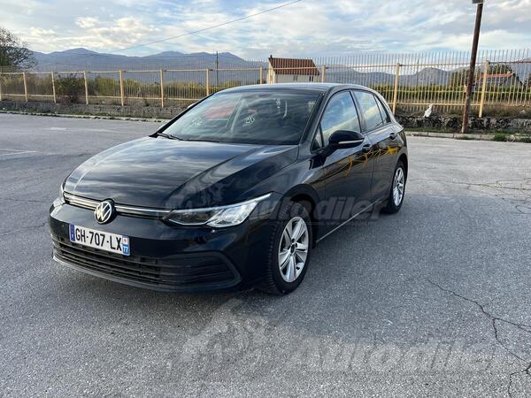 Volkswagen - Golf 8 - 2.0-150 ks DSG-1 vlasnik