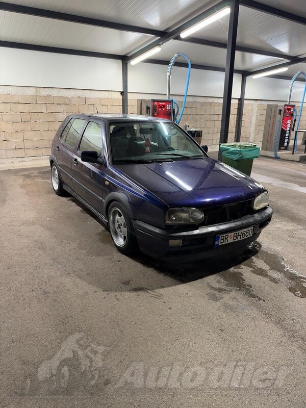 Volkswagen - Golf 3 - 1.6