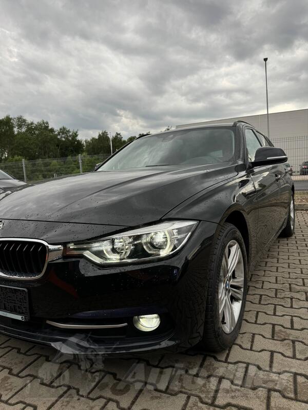 BMW - 320