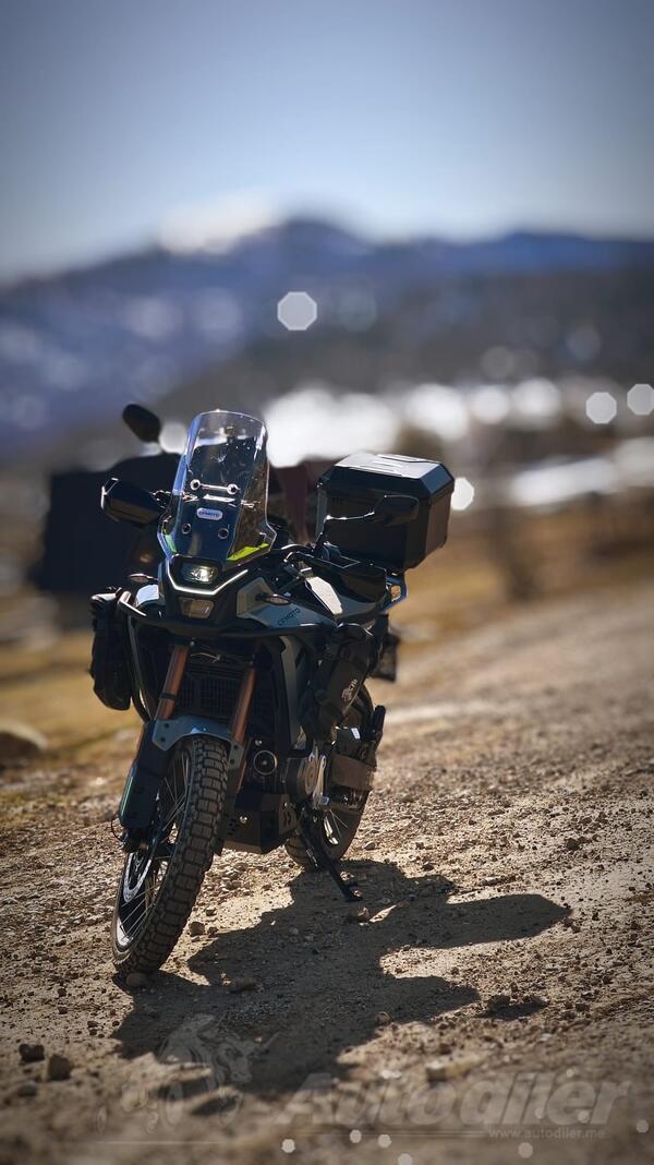 CFMoto - MT450