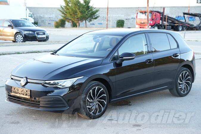 Volkswagen - Golf 8 - 2. 0 TDI DSG 09/2023