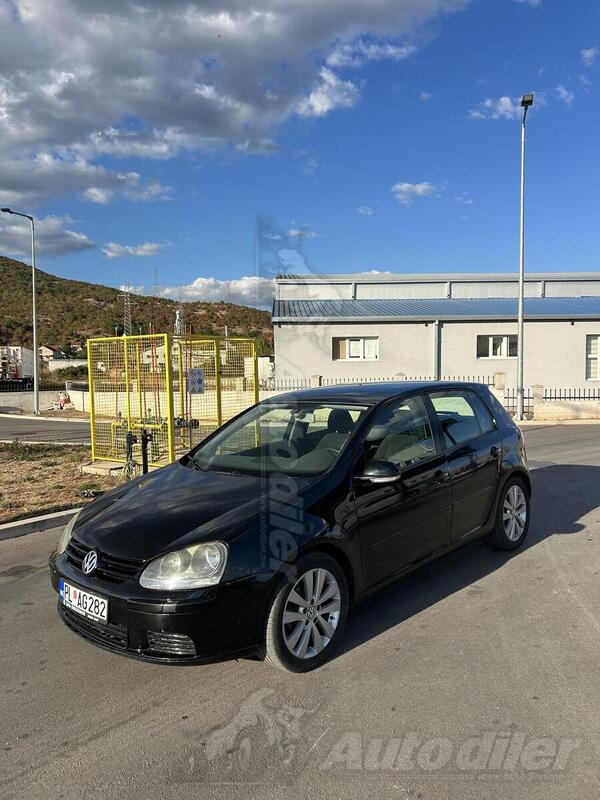 Volkswagen - Golf 5 - 2.0