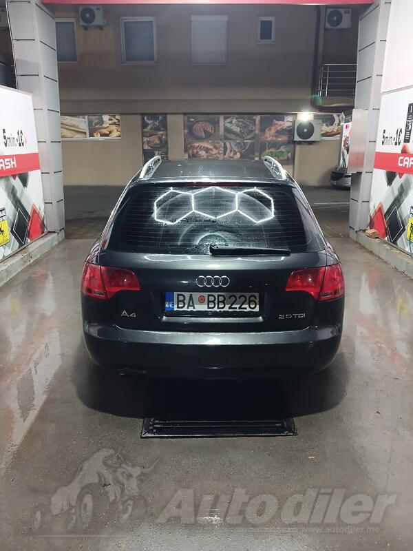 Audi - A4
