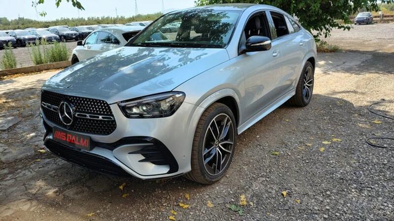 Mercedes Benz - GLE 300 - d Coupe 4Matic 9G-Tronic AMG +NIGHT PAKET AIRMATIC PANORAMA Kamera360 F...