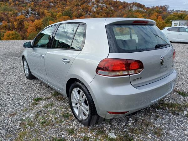 Volkswagen - Golf 6 - 1.6tdi 77kw