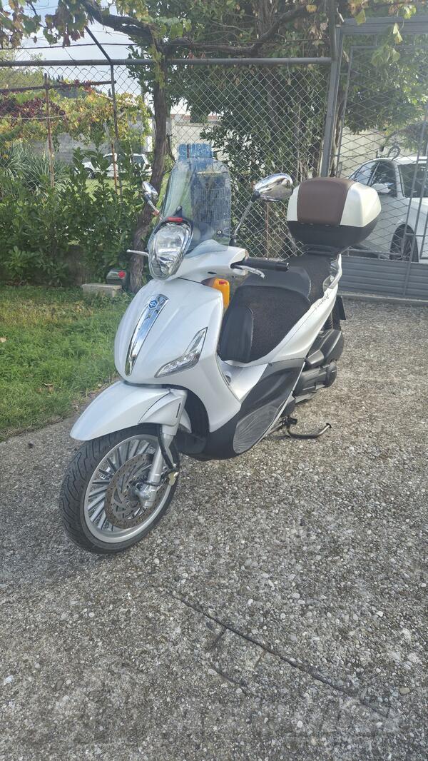 Piaggio - beverly