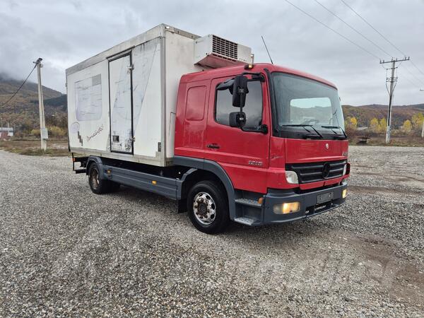 Mercedes Benz - 1215