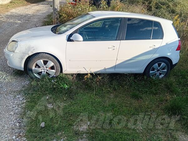 Volkswagen - Golf 5 - 2.0sdi