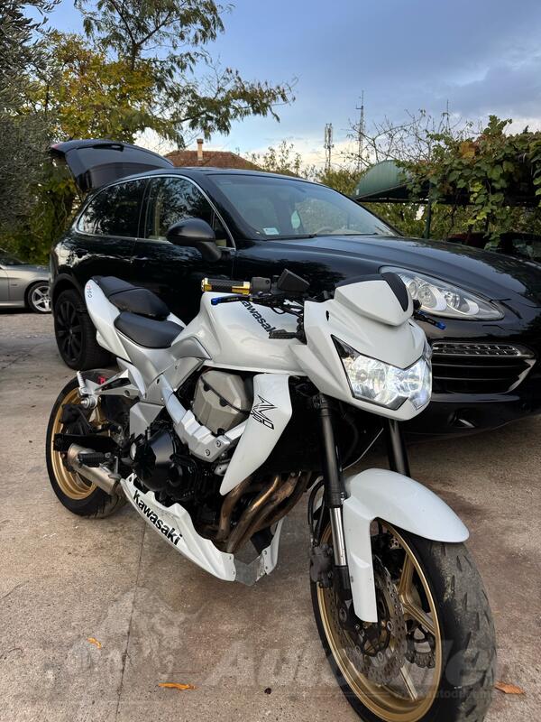 Kawasaki - z750